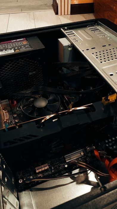 Компьютер для работы.