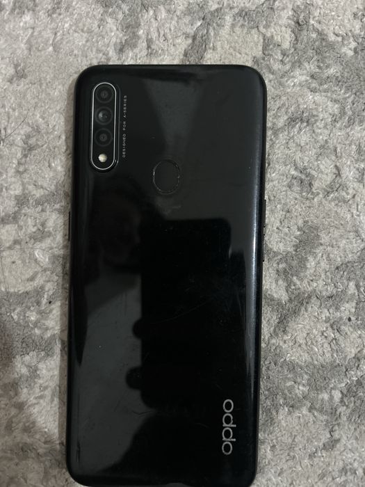 оппо телефон.