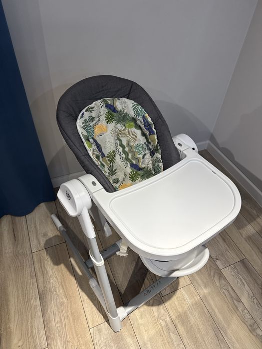 Продам стул для кормления-шезлонг