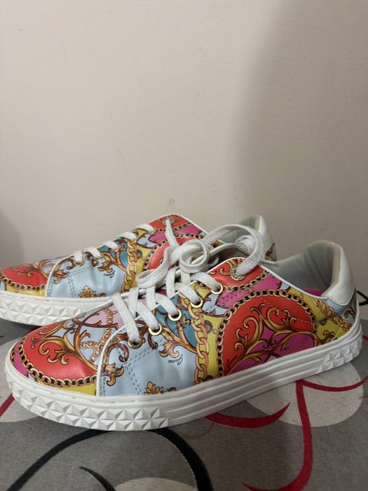 Guess обувки маратонки