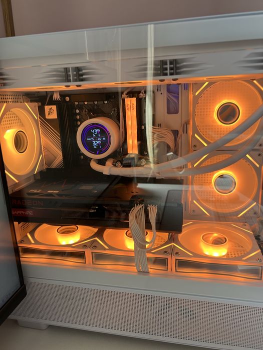 Pc gaming ryzen 7 7800x3d, rx 7800xt, 32gb ram 6000MT/s