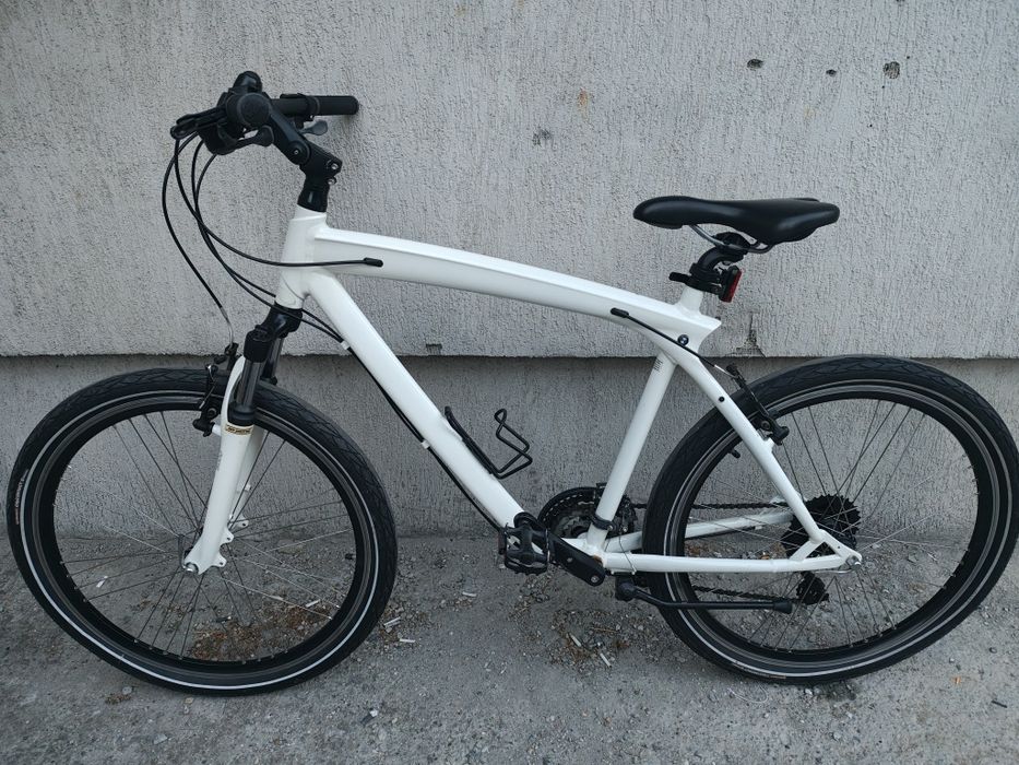 Bicicleta BMW 26 zoll alb perlat marime 175-185 cm Shimano Alivio 24 viteze