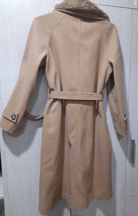 Пальто НОВОЕ ТУРЦИЯ Бежевое Кашемир Разм турк 38 (наш 46разм)