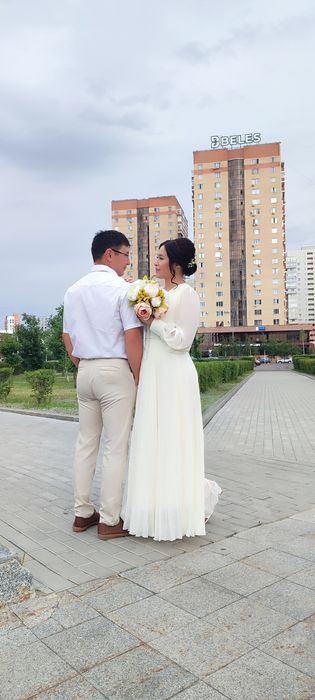 Белое платье продам