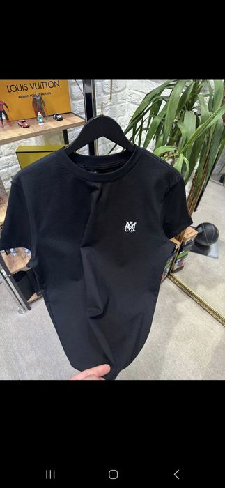 Tricouri de bărbați