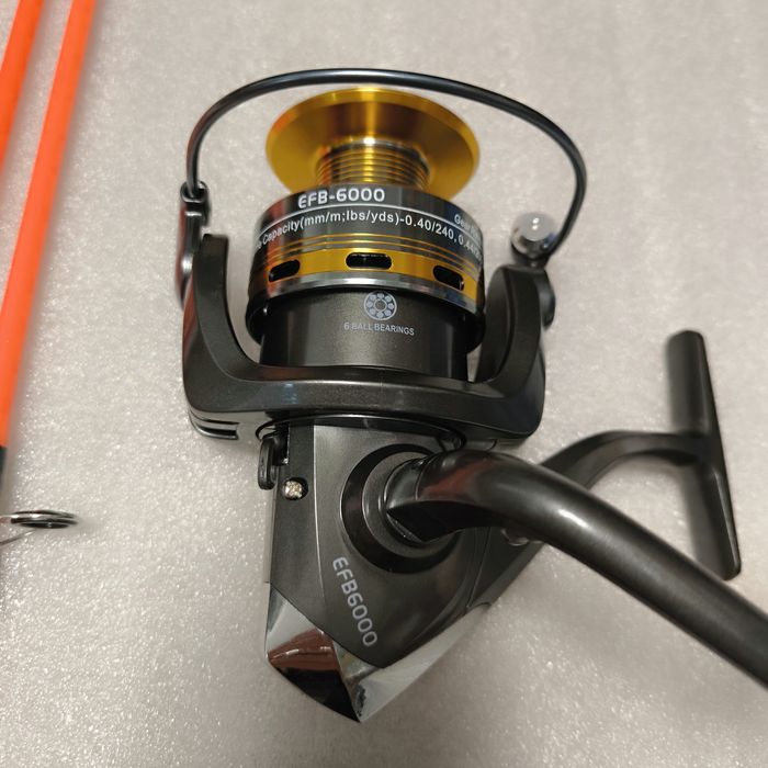 SET 4 Lansete FIBRA PLINA 3.0m WIND BLADE + 4 Mulinete FL EFB 6000