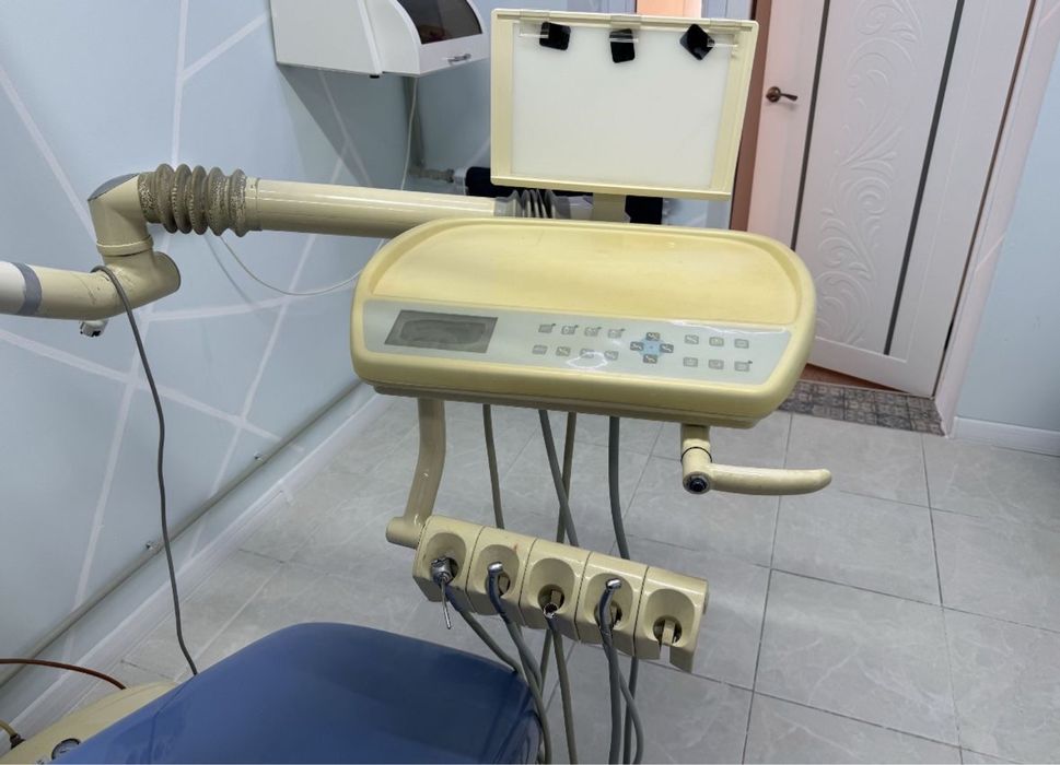 Стоматологическая кресло