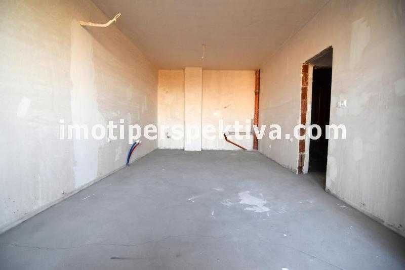 Продава се Тристаен апартамент в Пловдив, Тракия - 97 кв.м за 683 €/кв.м - Снимка #2