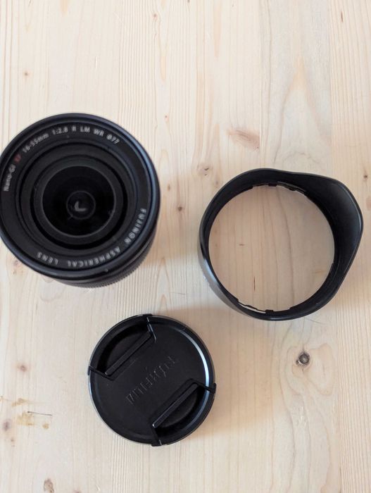 Obiectiv Fujifilm XF 16-55mm f/2.8 R LM WR , ca nou