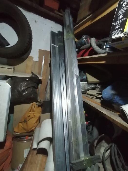 Гипсакартон, и профиль к ним.