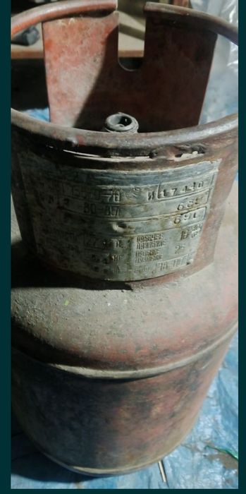 Срочно продам газовый баллон 27 литра