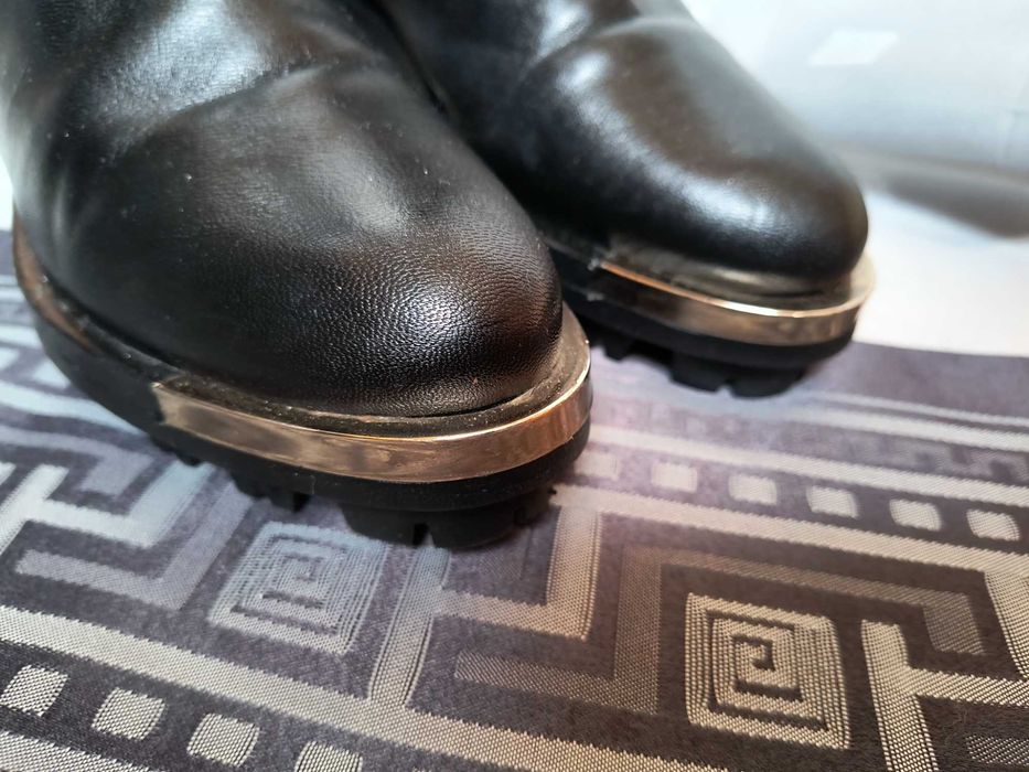 Дамски кожени боти