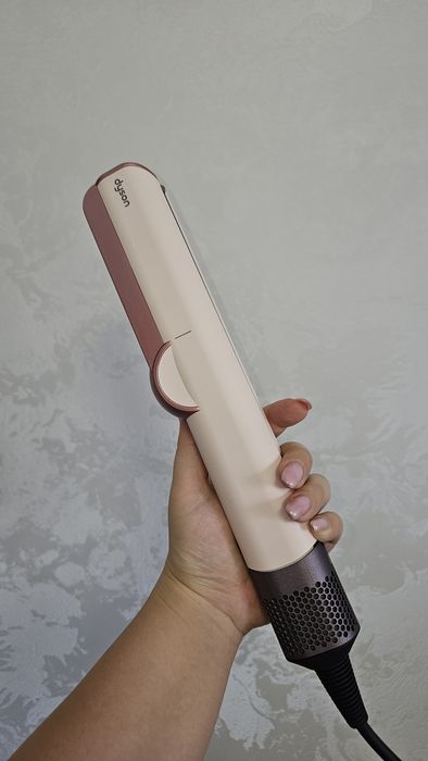 Выпрямитель  Dyson оригинал. Фен стайлер