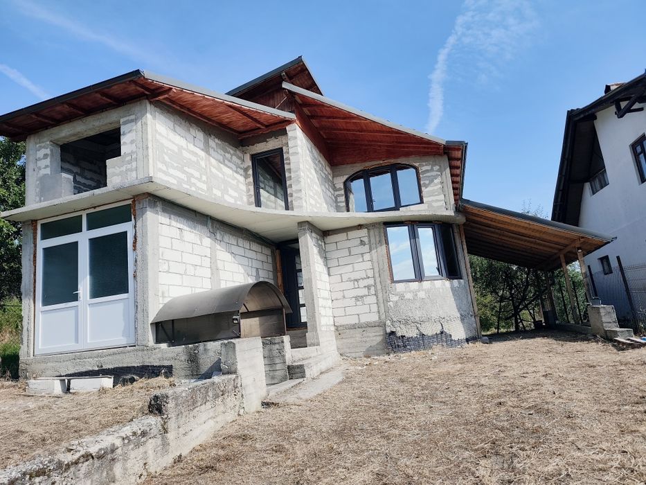 De vânzare 75000 € puțin negociabil