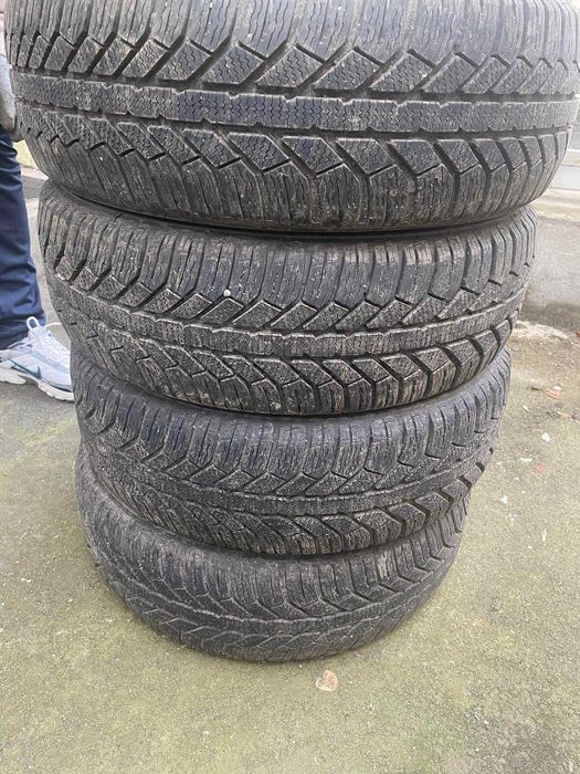 4 броя зимни гуми SEMPERIT за кола