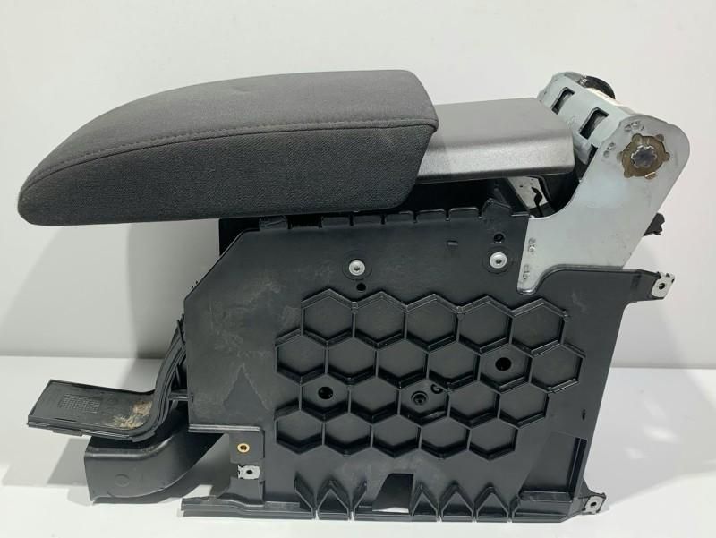 Cotiera Volkswagen Golf 6 plus 5M0864207F