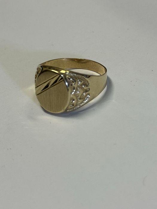 златен пръстен 2.75гр 14к 585