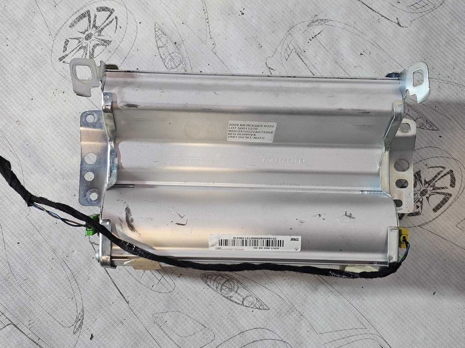 Airbag pasager bord Mercedes-Benz R-Class W251 R320 / R350 2009 3.0 CDI Cod OEM: A2518600805 (5F3)