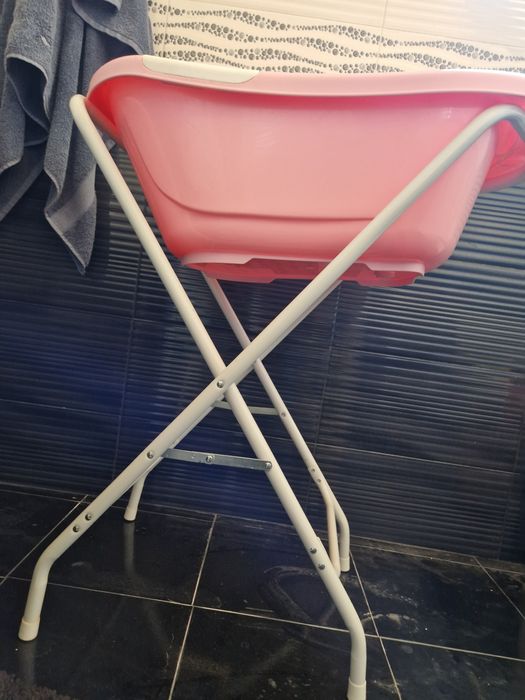 Вана (корито ) за баня със стойка