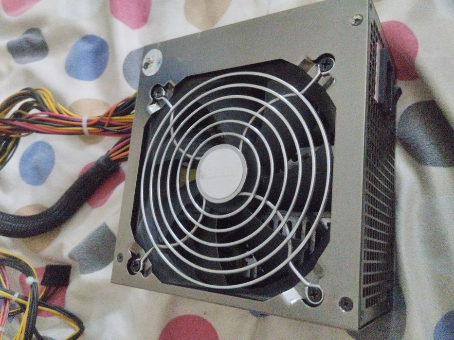 Блок питания Huntkey Titan 650