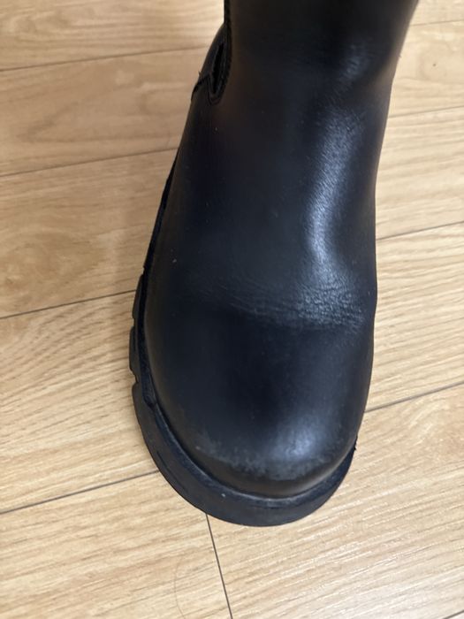 Продам детские сапоги кожа