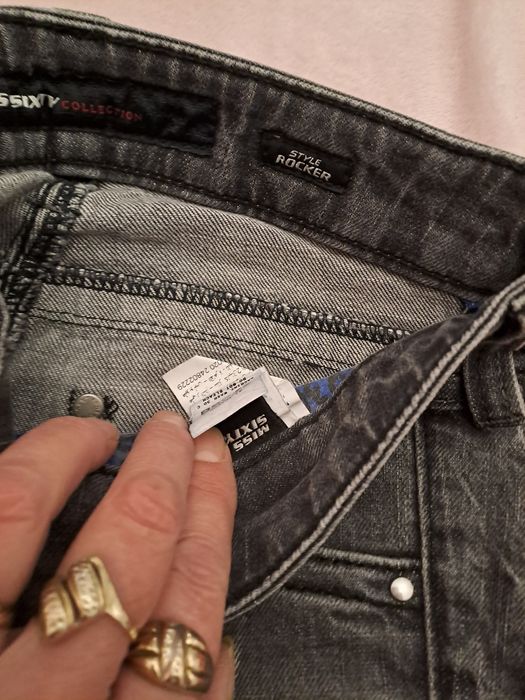 Маркови оригинални дънки