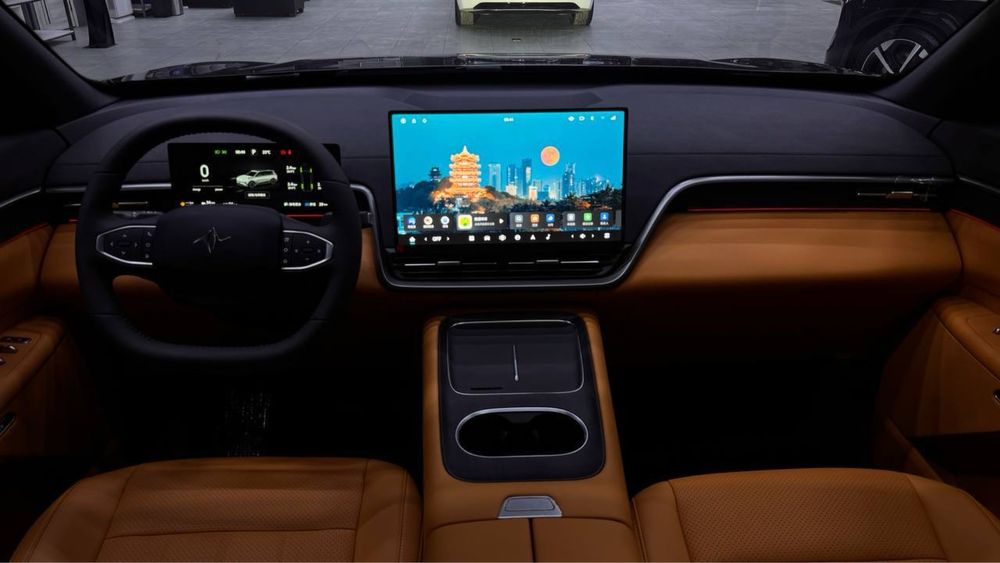 DongFeng 008 resayling ULTRA oq / qora ranglari bor