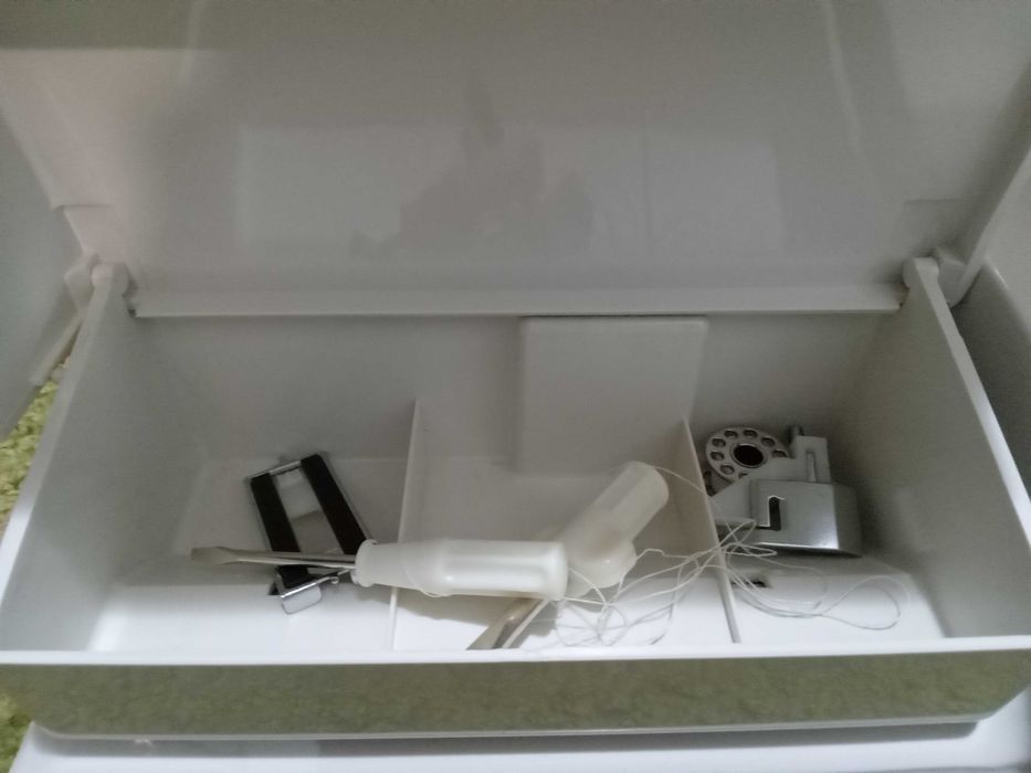 Mașină de cusut Meister 406