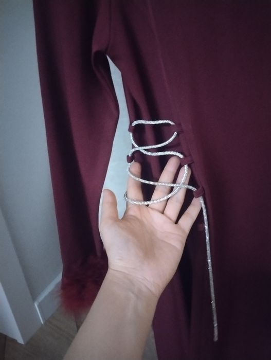 Платье девочке  на 10-11 лет наивечер .