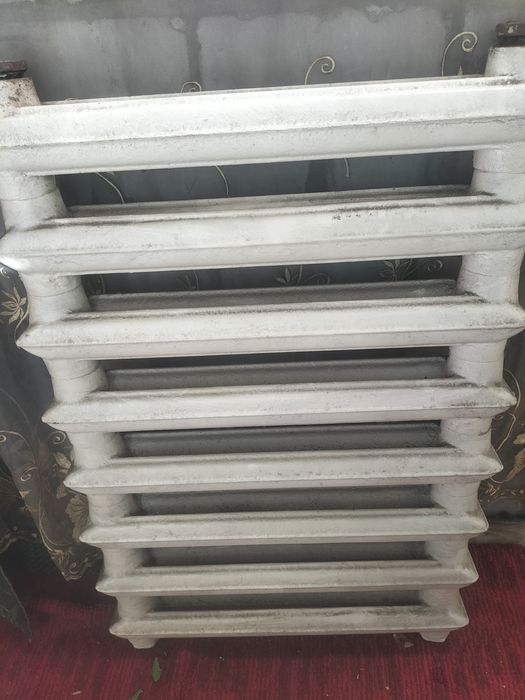 Батареи чугунные!