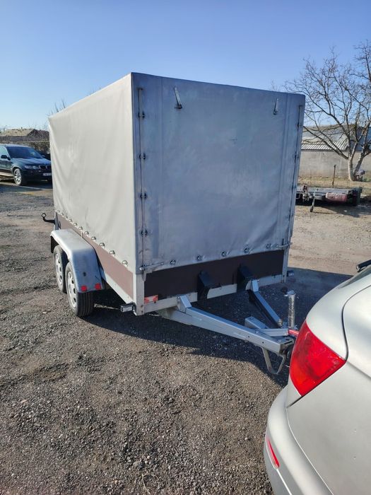 Remorcă auto cu prelata 2 axe 2 Tone