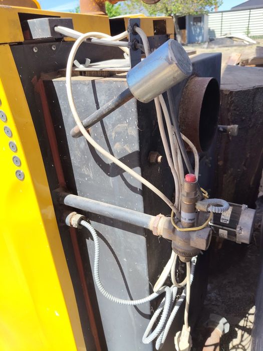 Centrală pe lemne Junkers  plus două pompe