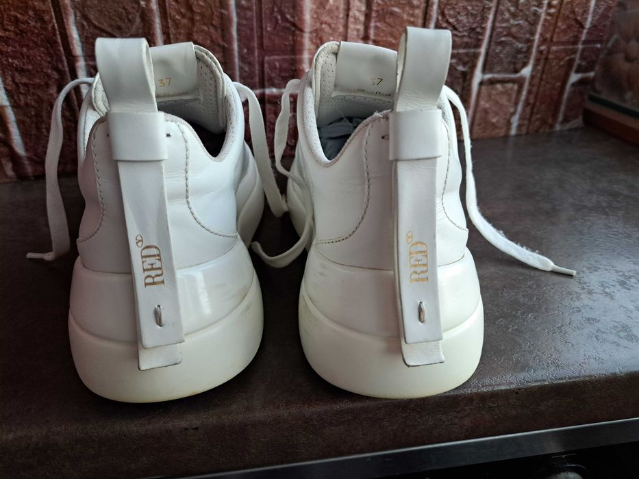 дамски маратонки,спортни обувки,кецове на платформа,сникърси,Valentino