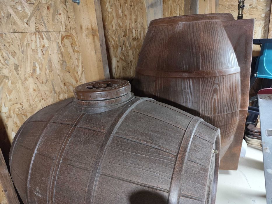 Butoaie vin plastic alimentar 200L și 260L