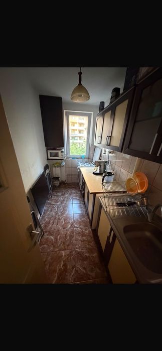 Inchiriez apartament
