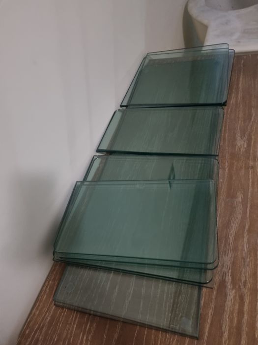 Сервант с полками