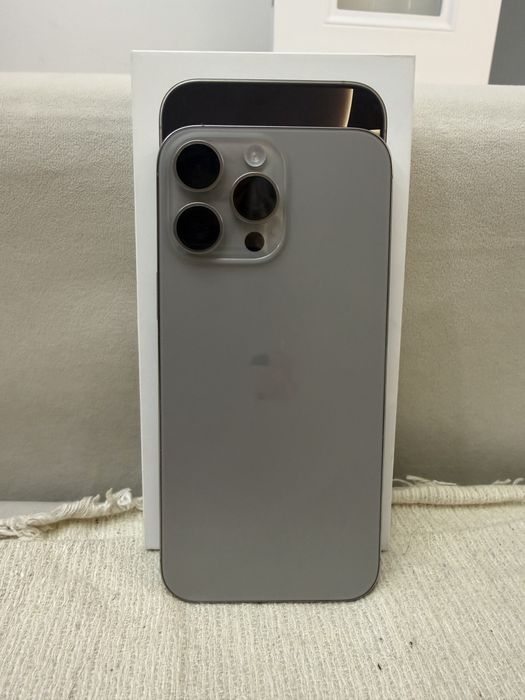iPhone 16 Pro Max Natural Titanium  256 GB