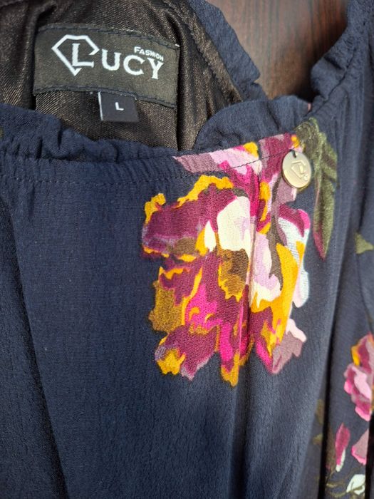 Ефирна шарена рокля