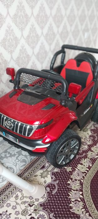 Пультпен машина  новый 70000₸