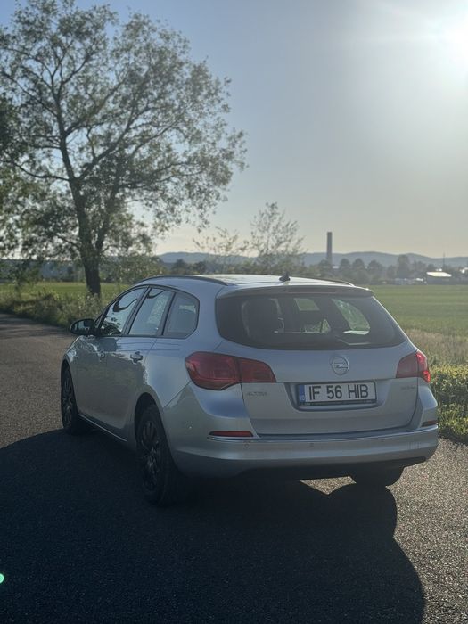 Opel Astra J 1.6 Cdti Euro 6.  110 cp 2014