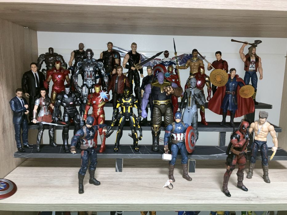 Екшън фигури marvel legends,black series и други