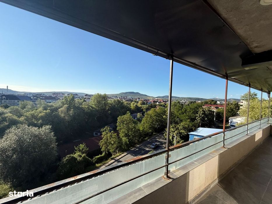 Apartament 3 camere , zona Stefan cel Mare