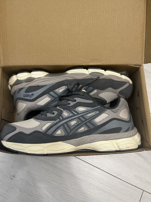 asics кроссовки 43размер