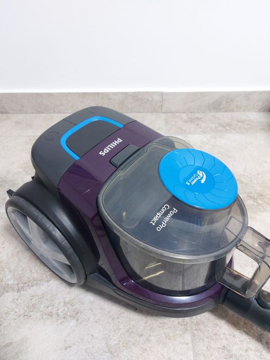 Aspirator fara sac Philips PowerPro Compact 900W