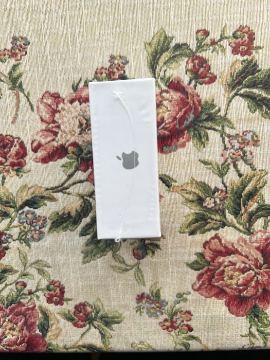 Apple AirPods 4 ANC ( stoc mare )