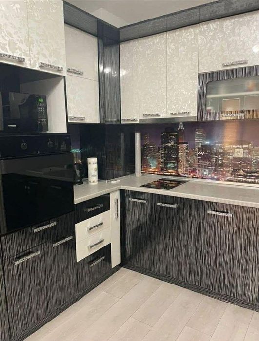Дава се под наем Двустаен апартамент в София, Витоша - 72 кв.м за 698.19 € - Снимка #3