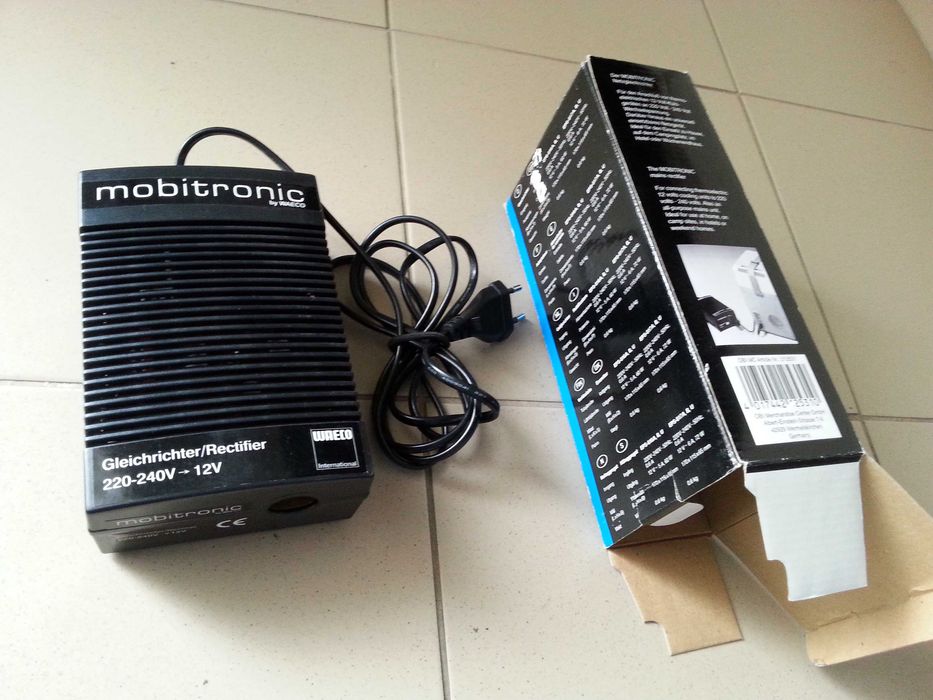 Waeco transformator 12/220V convertor adaptor 60W Mobitronic