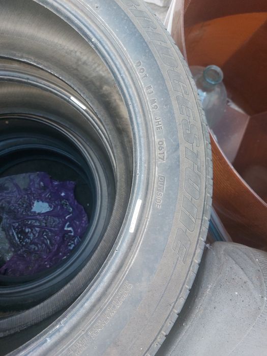 Продам автошины Bridgestone  R20