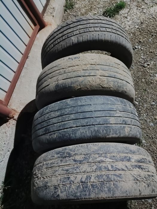 Продается шины для машины