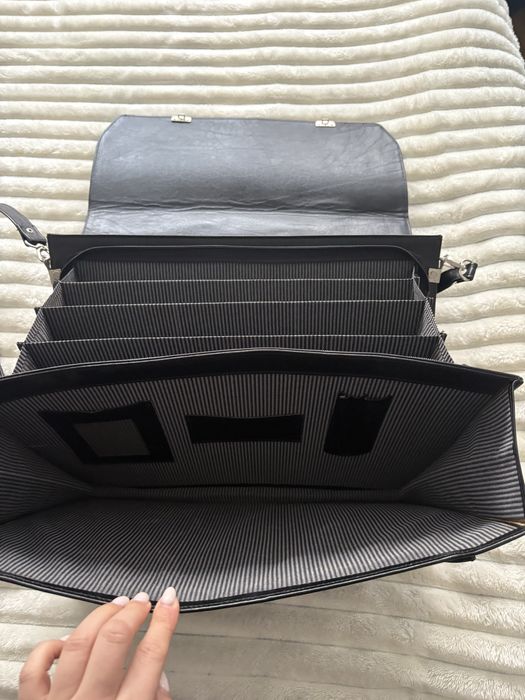 Чанти за лаптоп от естествена кожа, бизнес чанти